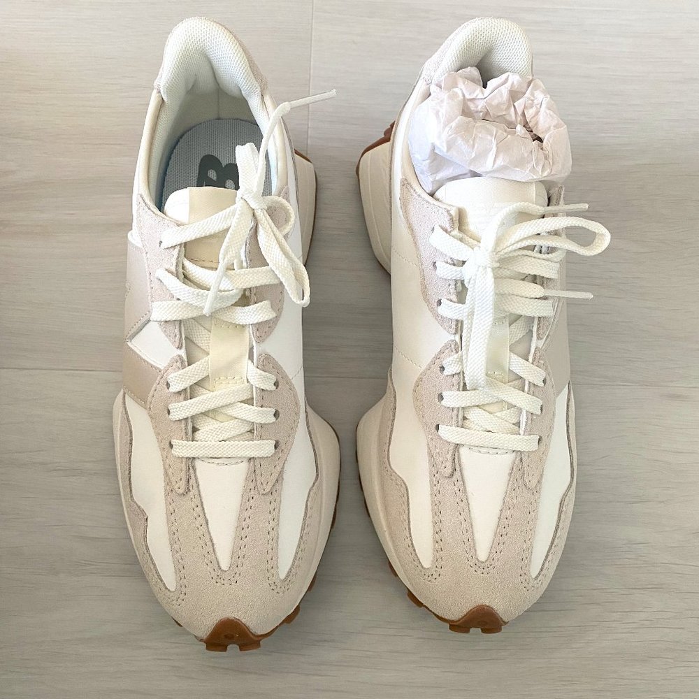 New Balance 327 Moonbeam Beige
